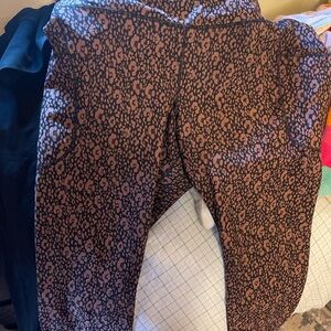Old Navy Active High-Rise Animal Print Leggings
